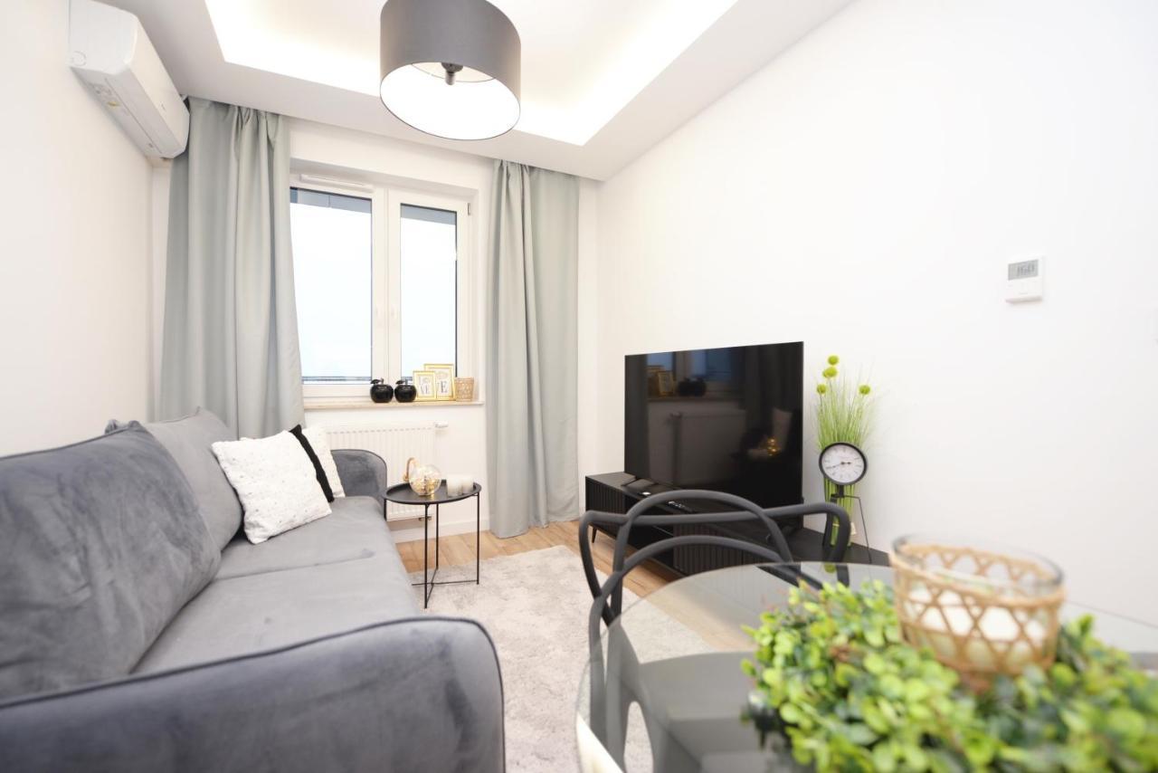 Apartament Superapart B. Karoliny 25