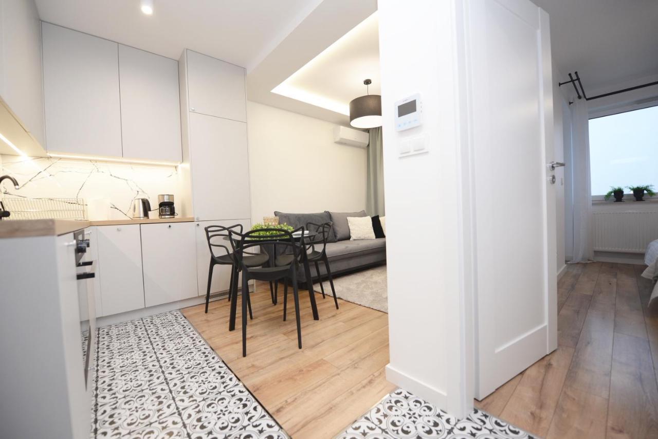 Superapart B. Karoliny 25 Apartament *